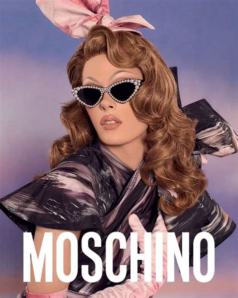 moschino fw 2021